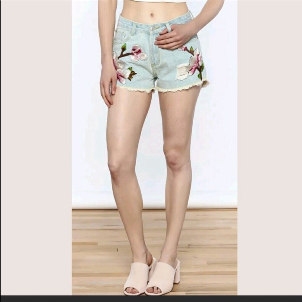 ETWO Tennessee Threads  Embroidered shorts